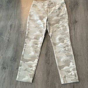 Old Navy Brand New Pixie High Rise Size 6 Pants